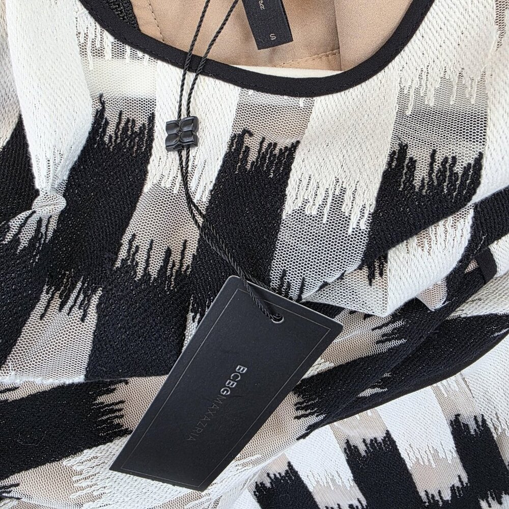 BCBGMAXAZRIA Blouse Womens S Black White Geometric Asymmetrical Peplum Top Lined - Picture 5 of 11